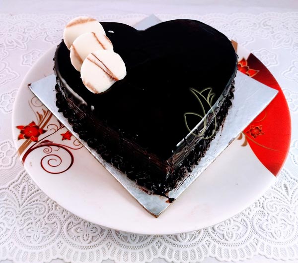 Heartshape Dark Chocolate Cake