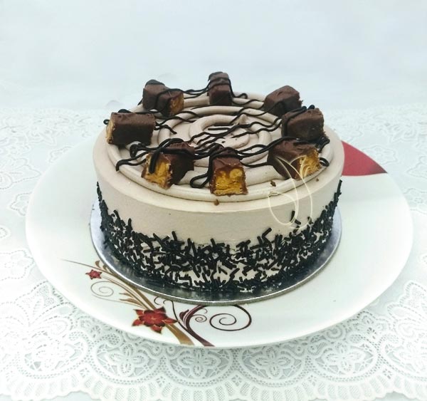 Snickers Choco Cake