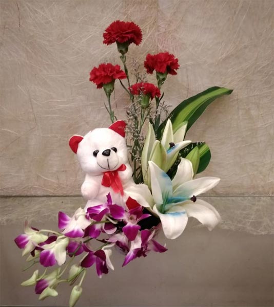 Teddy & Flowers