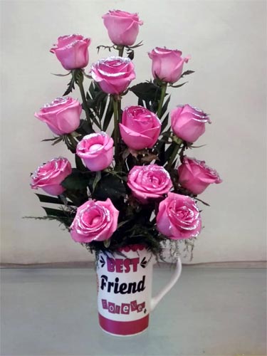 Roses in Coffee Mug (Only For Delhi)