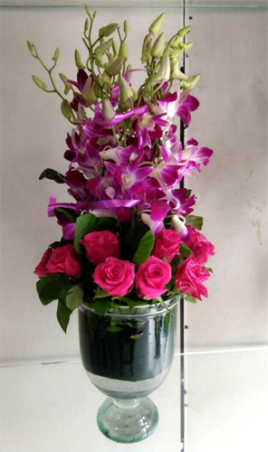 Vase Arrangement of Orchid & Roses